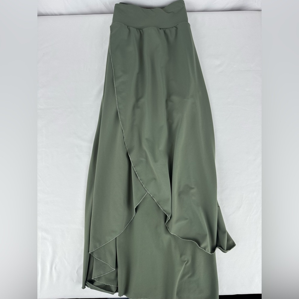 TEMU Plus Size Green Ankle Length Stretchy Skirt with Built in Shorts - Picture 8 of 10